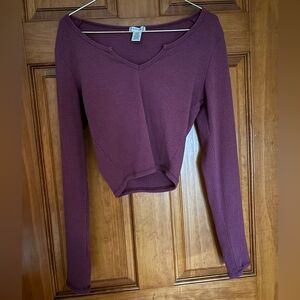 Bozzolo Plum Ribbed V-Neck Long Sleeve Crop Top